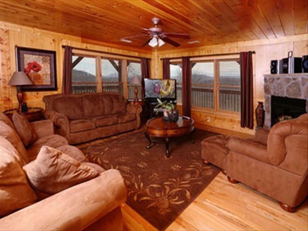 Spacious Party Hut Near Attractions McCookville 外观 照片